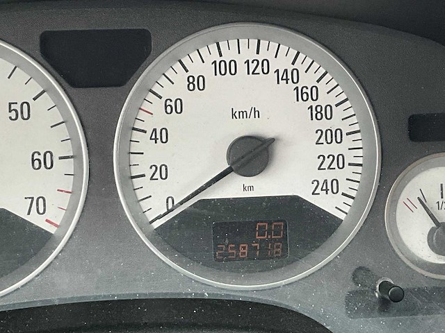 2002 opel astra cabriolet - afbeelding 15 van  36