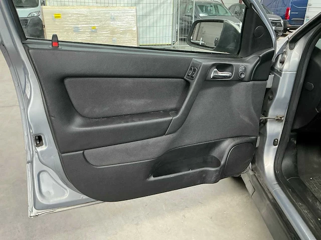 2002 opel astra - afbeelding 8 van  28