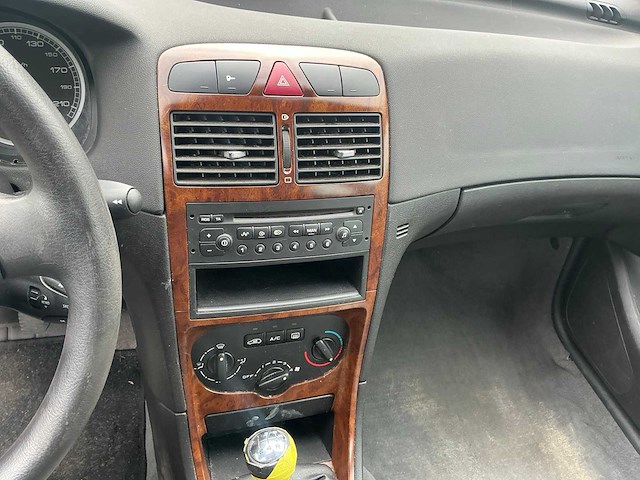 2002 peugeot 307 sw - afbeelding 13 van  28