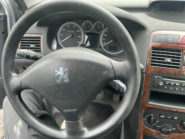 2002 peugeot 307 sw - afbeelding 15 van  28