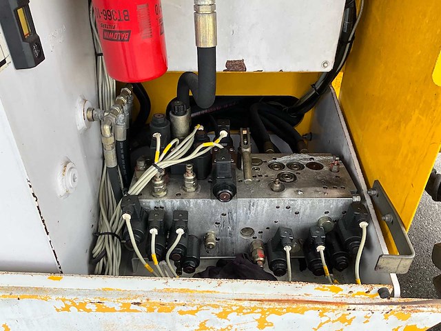 2002 pinguely-haulotte cisaeaux / compact t 10 dx hoogwerker - afbeelding 10 van  23