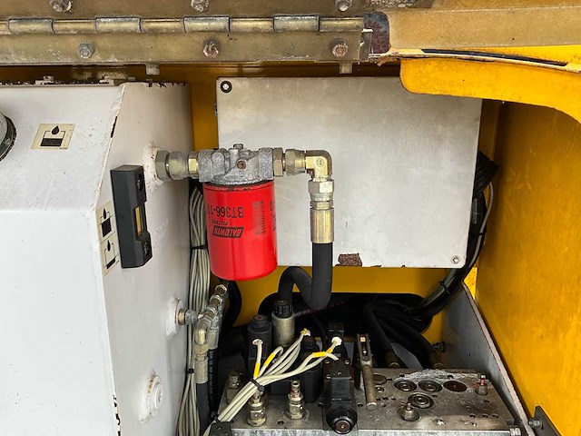 2002 pinguely-haulotte cisaeaux / compact t 10 dx hoogwerker - afbeelding 11 van  23