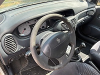 2002 renault megane cabriolet 1.6 16v auto - afbeelding 13 van  40