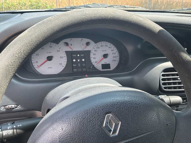 2002 renault megane cabriolet 1.6 16v auto - afbeelding 14 van  40