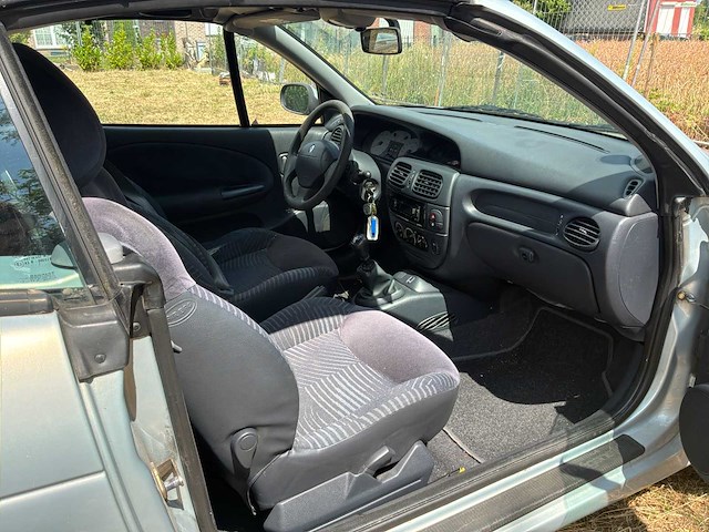2002 renault megane cabriolet 1.6 16v auto - afbeelding 25 van  40