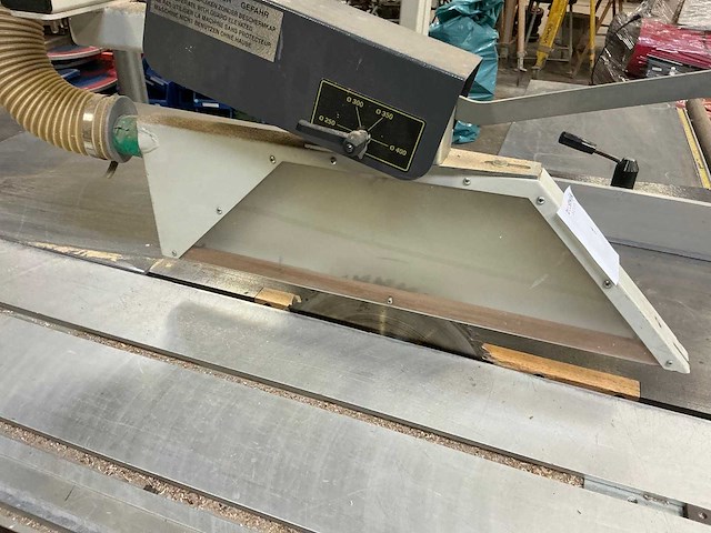 2002 robland z320 formaatcirkelzaagmachine - afbeelding 9 van  11