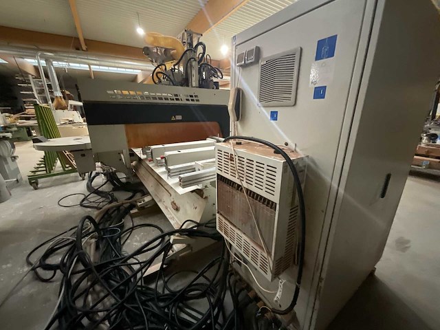 2002 scm-record: 142 cnc machinecentrum voor hout - afbeelding 19 van  19