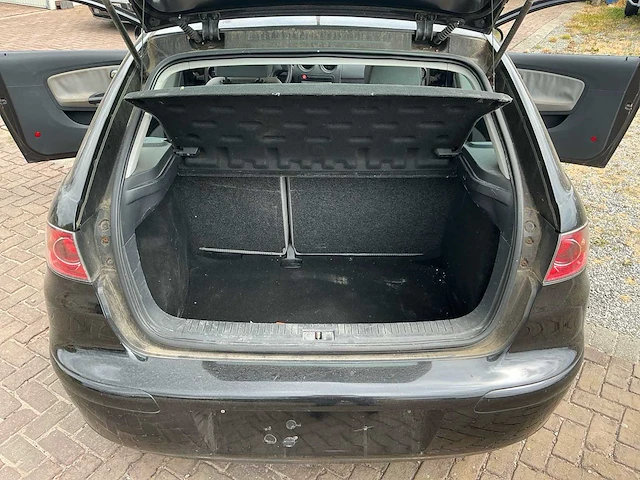 2002 seat ibiza benzine - afbeelding 7 van  32