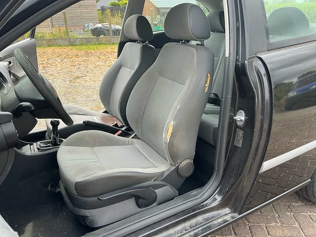 2002 seat ibiza benzine - afbeelding 8 van  32