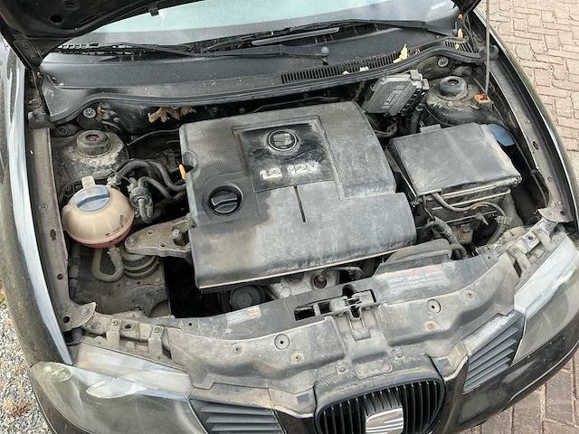 2002 seat ibiza benzine - afbeelding 17 van  32