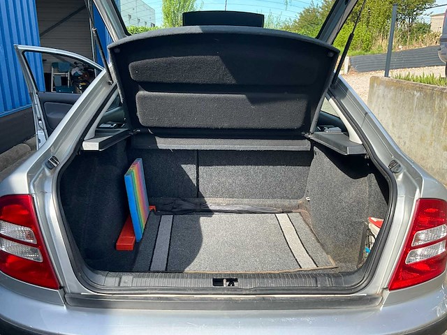2002 skoda octavia - afbeelding 16 van  29