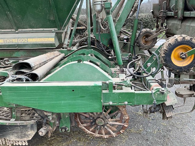 2002 thyregod oogstmachine voor bieten en aardappelen overige oogstmachine - afbeelding 9 van  49