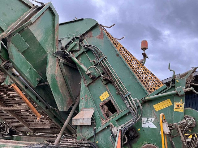 2002 thyregod oogstmachine voor bieten en aardappelen overige oogstmachine - afbeelding 30 van  49
