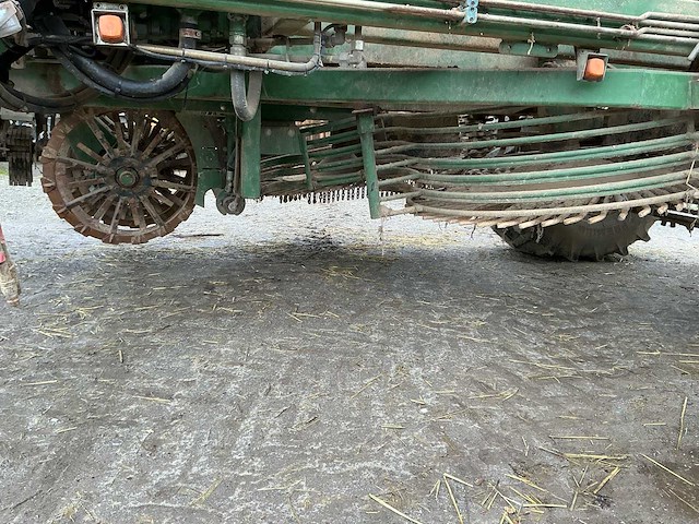 2002 thyregod oogstmachine voor bieten en aardappelen overige oogstmachine - afbeelding 37 van  49