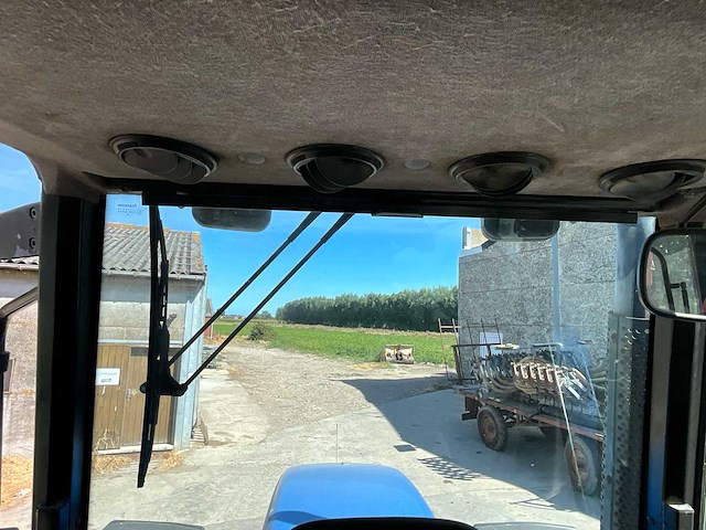 2002 tm155 new holland - afbeelding 30 van  50