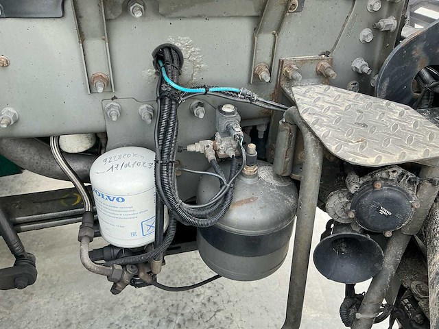 2002 volvo nh42t46a446g vrachtwagen - afbeelding 22 van  32