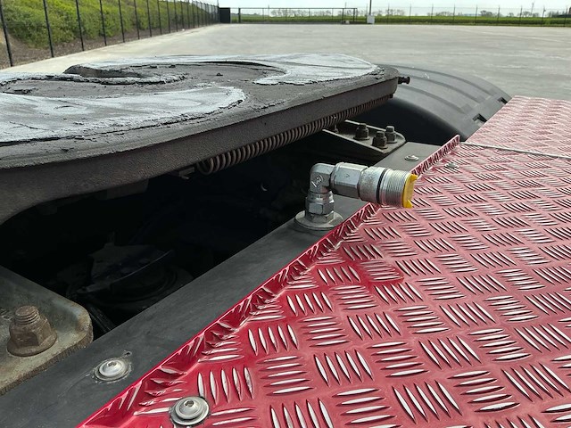 2002 volvo nh42t46a446g vrachtwagen - afbeelding 24 van  32