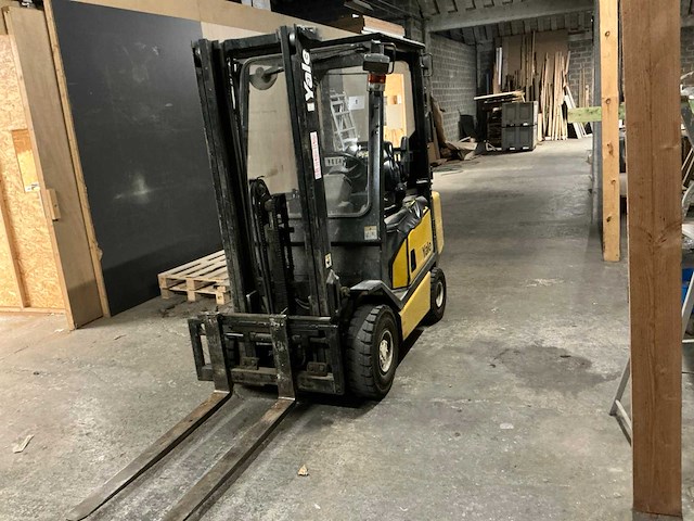 2002 yale gdp20af f2125 vorkheftruck - afbeelding 1 van  15