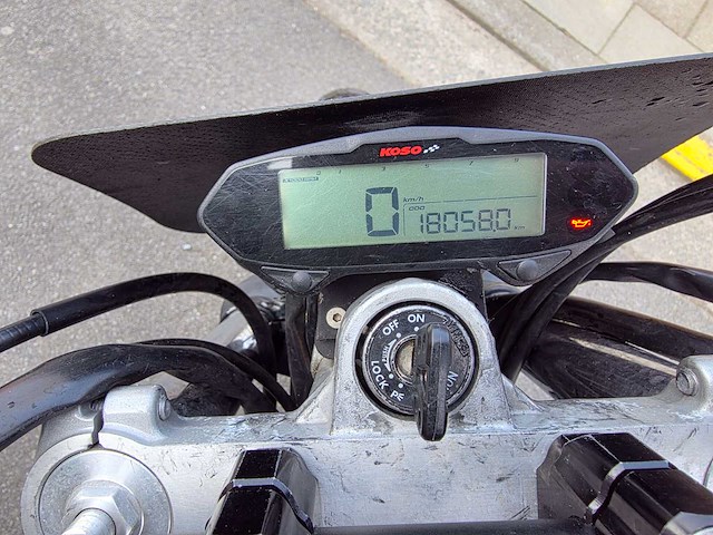 2002 yamaha fzs600 custumized - afbeelding 3 van  12