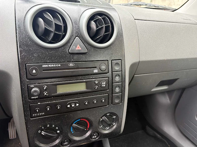 2003 - ford - fusion - 1.6-16v luxury - car - afbeelding 2 van  15