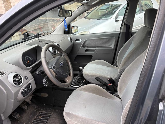 2003 - ford - fusion - 1.6-16v luxury - car - afbeelding 4 van  12
