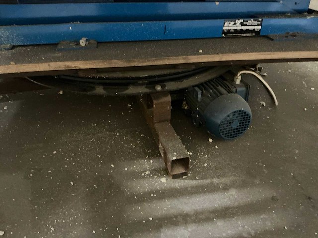 2003 bishamon e7 up ezu-15 pneumatische heftafel met elektrische draaikrans - afbeelding 6 van  8