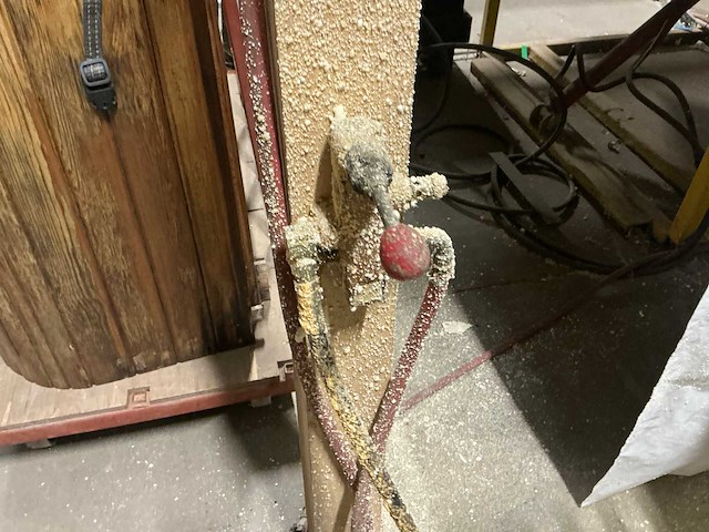 2003 bishamon e7 up ezu-15 pneumatische heftafel met elektrische draaikrans - afbeelding 8 van  8