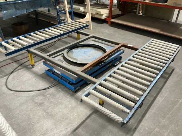 2003 bishamon e7 up ezu-15 pneumatische heftafel - afbeelding 1 van  5