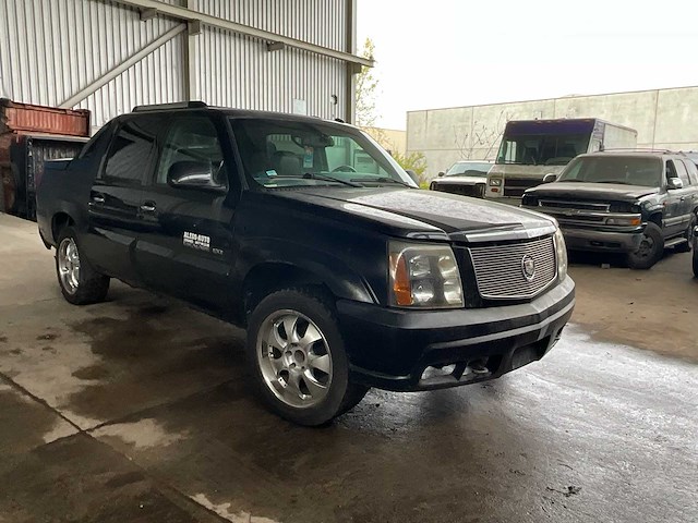 2003 cadillac escalade - oldtimer - afbeelding 18 van  19