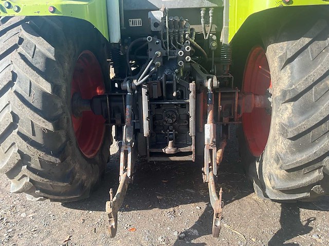 2003 claas ares 697 atz h82 utility tractor - afbeelding 13 van  17