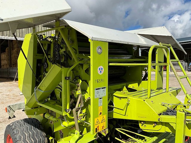 2003 claas rollant 250 ronde balenmachine - afbeelding 17 van  37