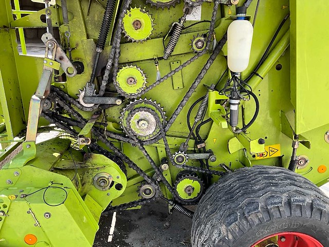 2003 claas rollant 250 ronde balenmachine - afbeelding 25 van  37