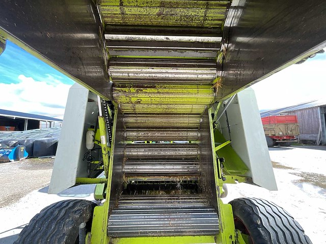 2003 claas rollant 250 ronde balenmachine - afbeelding 16 van  33