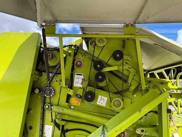 2003 claas rollant 250 ronde balenmachine - afbeelding 37 van  37