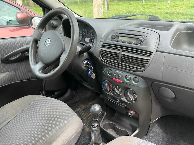 2003 fiat punto - afbeelding 19 van  19