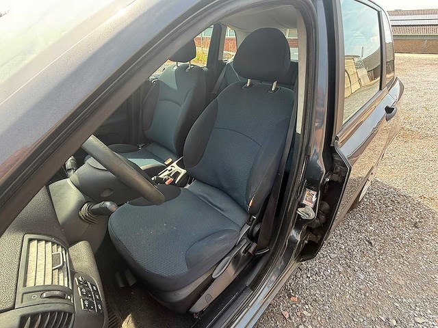2003 fiat stilo personenauto - afbeelding 2 van  24