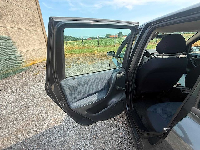 2003 fiat stilo personenauto - afbeelding 8 van  24
