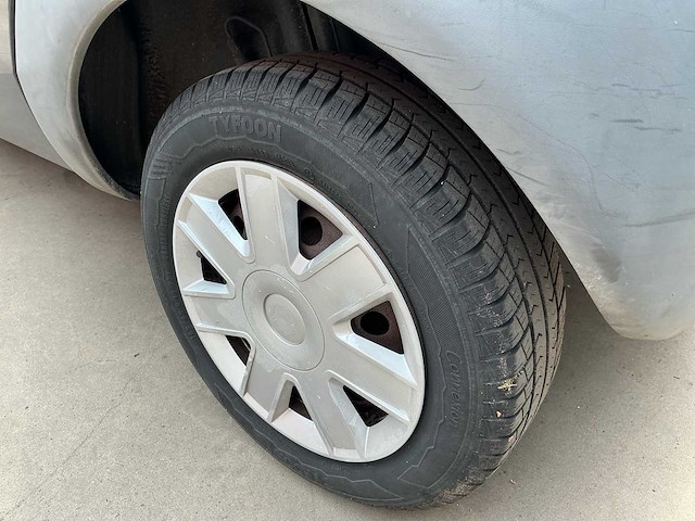 2003 ford ka personenauto - afbeelding 10 van  19