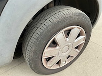 2003 ford ka personenauto - afbeelding 13 van  19