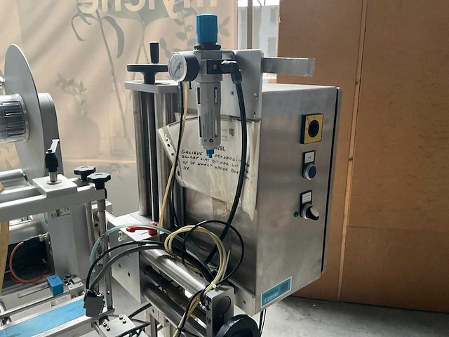 2003 herma 414 pick & place print- en etiketteermachine - afbeelding 11 van  12