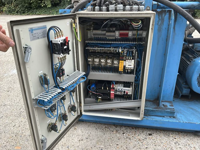 2003 hydrosystems trekbank 12,5 ton hydraulische unit +2 hydraulische cilinders - afbeelding 2 van  36
