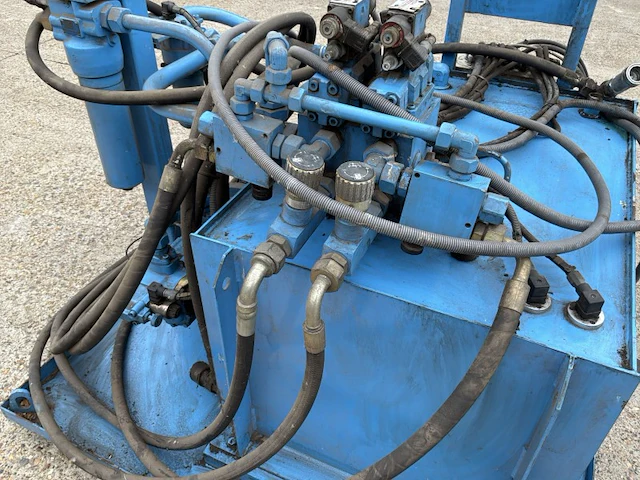 2003 hydrosystems trekbank 12,5 ton hydraulische unit +2 hydraulische cilinders - afbeelding 7 van  36