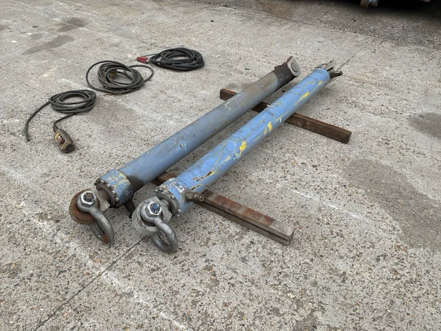 2003 hydrosystems trekbank 12,5 ton hydraulische unit +2 hydraulische cilinders - afbeelding 14 van  36
