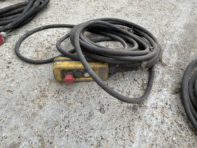 2003 hydrosystems trekbank 12,5 ton hydraulische unit +2 hydraulische cilinders - afbeelding 27 van  36
