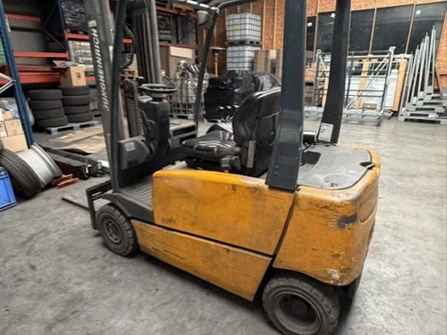 2003 jungheinrich efg-vac 16lspge100-550dz reach truck - afbeelding 1 van  11