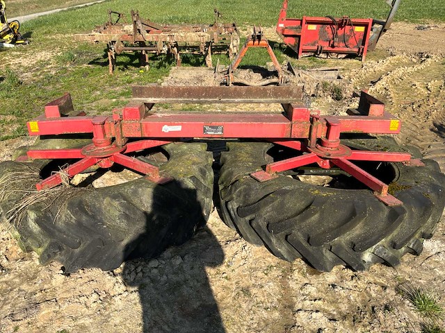 2003 kemp verhuur machinebouw diverse landbouw duwvoer - afbeelding 1 van  5