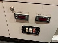 2003 koeltoonbank + broodrekken - afbeelding 5 van  18