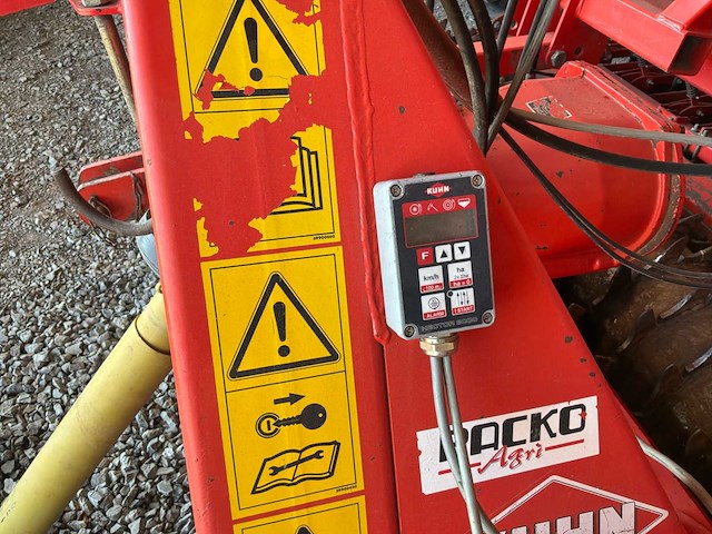 2003 kuhn seeder - afbeelding 5 van  16