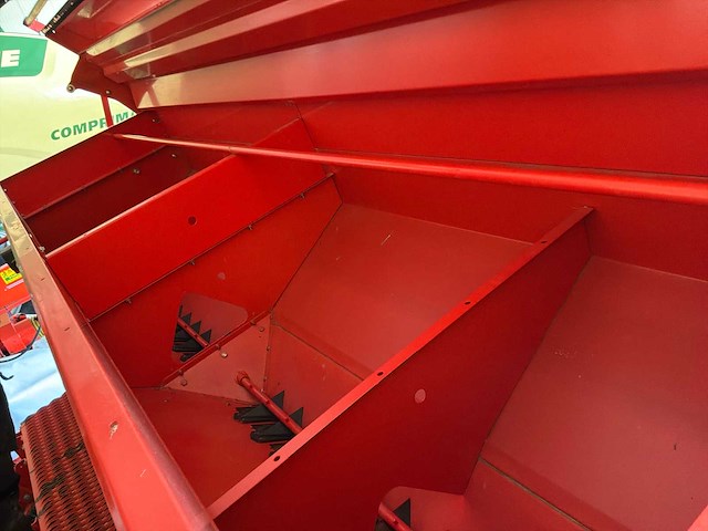 2003 kuhn seeder - afbeelding 8 van  16