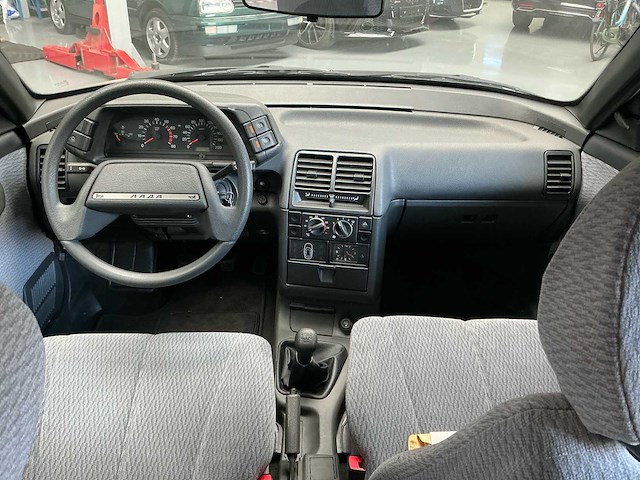 2003 lada 112 1.5 gli 16v - slechts 11km! - afbeelding 24 van  53